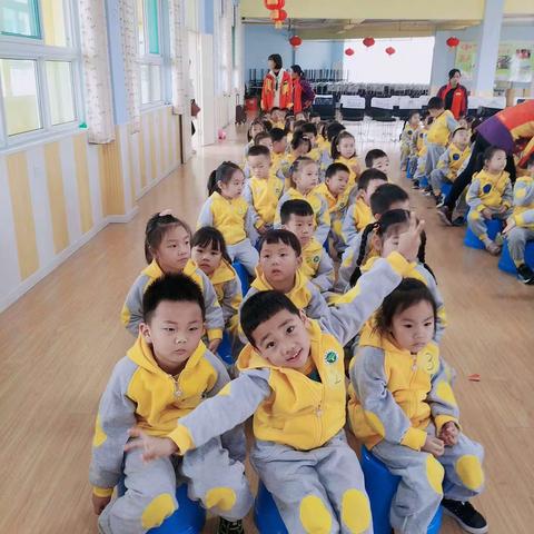 2019年智慧树童星园“我的小手真能干”第二届中班幼儿自理能力大赛。