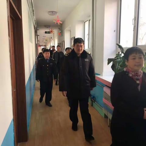 乌尔其汉幼儿园迎接牙克石市食品安全专项检查