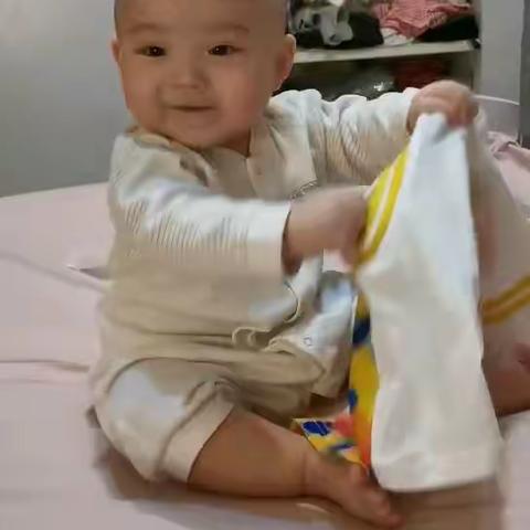 宝贝成长抵达，十个月了