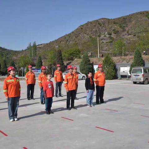 国道241线新建工程第七合同段项目部开展“学党史、感党恩、跟党走”五一劳动节主题党日活动