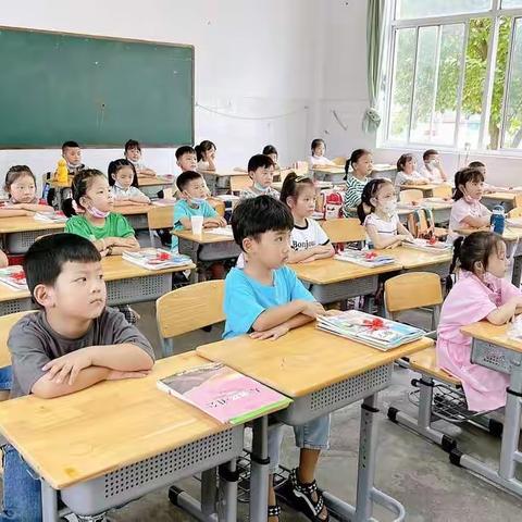 我们是一年级小学生啦！