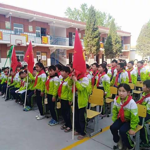 东磁中心小学“经典照亮人生”诵读比赛