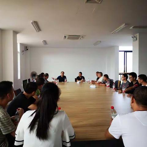 新老班子交接，谱写发展新篇章 --浙师大附属中学天台大公中学举行新老班子交接仪式