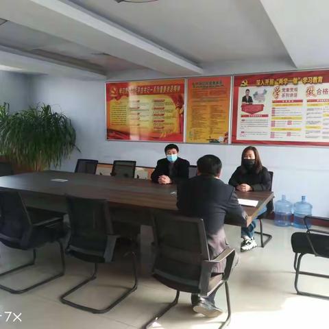 手牵手同撑助残亲情伞，心连心共筑爱心新家园
