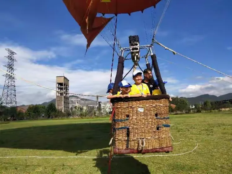 夏令营游建德航空小镇