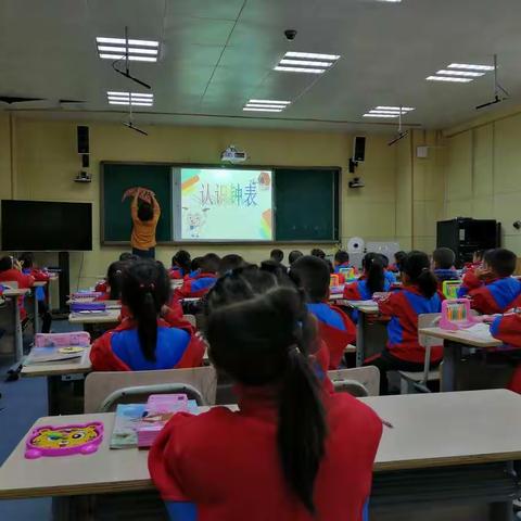 创造高效课堂  彰显课堂特色