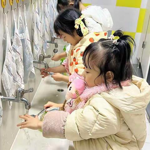 机幼 | 幼小衔接系列活动——劳动小能手，服务我最棒