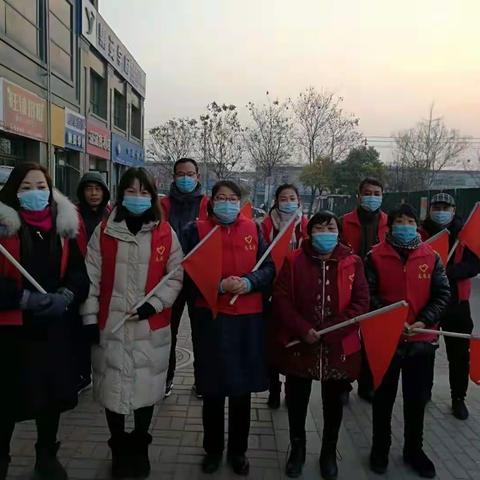♥ 南关村小学♥，        以爱之名，为孩子保驾护航，责任传递，寒冬里的一抹温暖。