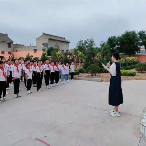 昨日可忆，未来可期 ——上井小学期末总结