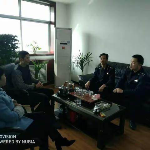 纸坊税务所开展“主题党日+营商环境”走访活动