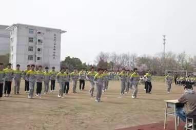 享受快乐，珍藏美好——2014班特色操风采展示