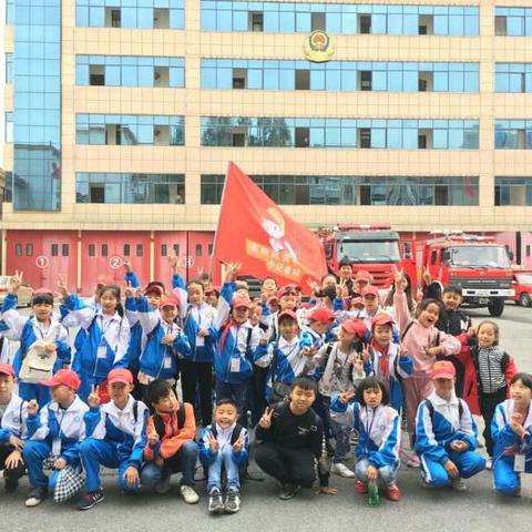 致敬真心英雄，消防在我心中