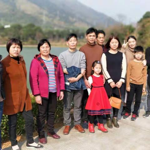 相亲相爱一家人