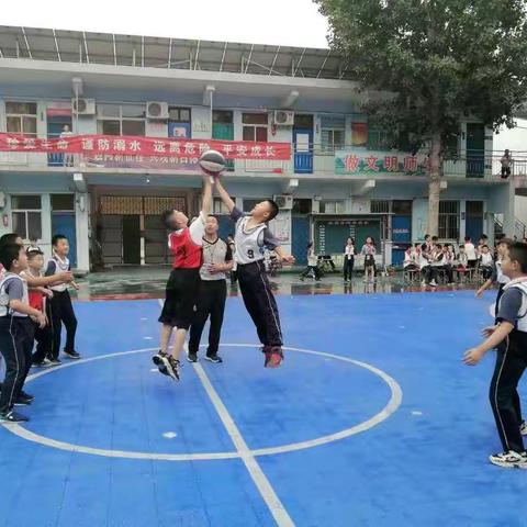 放飞梦想 迎“篮”而上——记姚村镇中心小学四年级篮球赛
