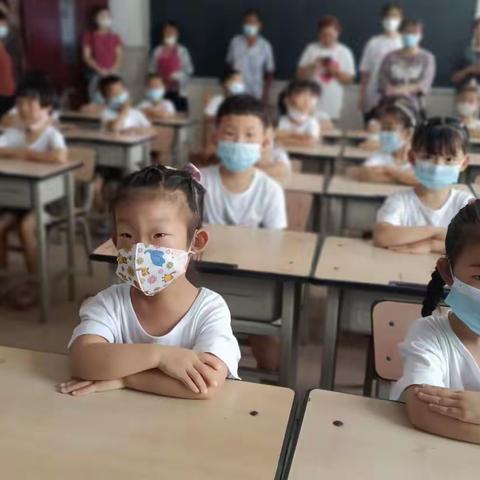 走进小学 筑梦成长！