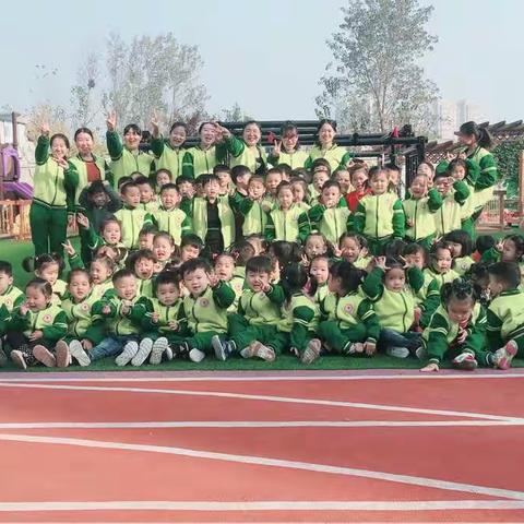 南阳市☀️小太阳国际幼儿园总园10月27日举办重阳节——百善孝为先大型感恩活动圆满结束