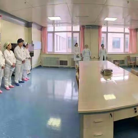 樊建卿主任对重症医学科护理单元护理工作进行指导