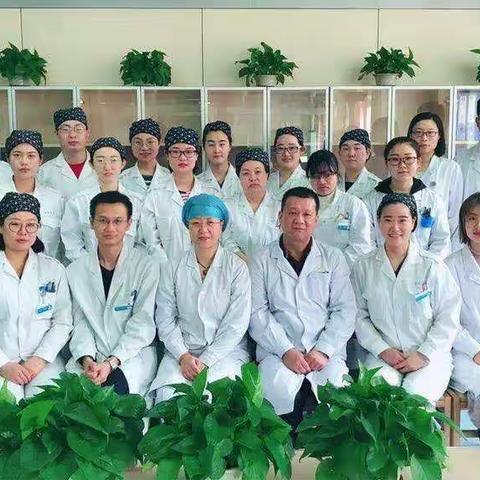 乌兰察布市蒙中医院重症医学科全体医护人员给大家拜年！