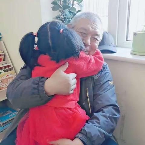 “爱在重阳”天奕幼儿园亲子活动