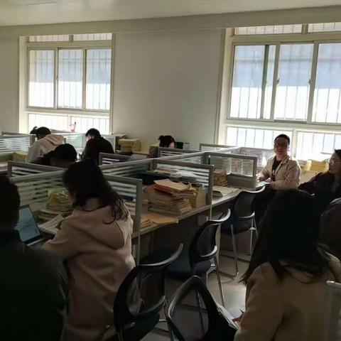 齐抓共管，携手共进——杨河初中召开八年级年级组会议