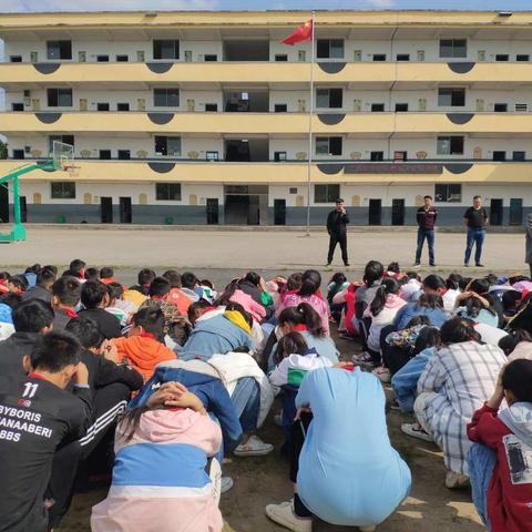 三溪桥学校防震减灾避险逃生演练