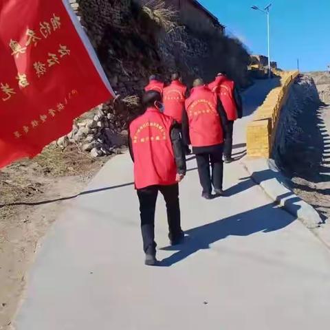 扛红旗奋进新征程 当先锋建功新时代 清明节前夕阳原县总工会走进帮扶村 开展森林草原防灭火宣传