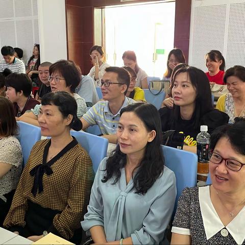 稳中求进、行稳致远、备战中考——记海口市第一中学参加2021年海口市语文学科中考备考研讨暨培训报告会