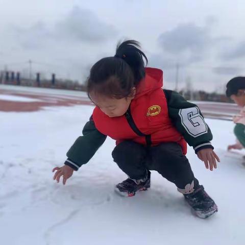 “雪”遇童年，“幼”见快乐