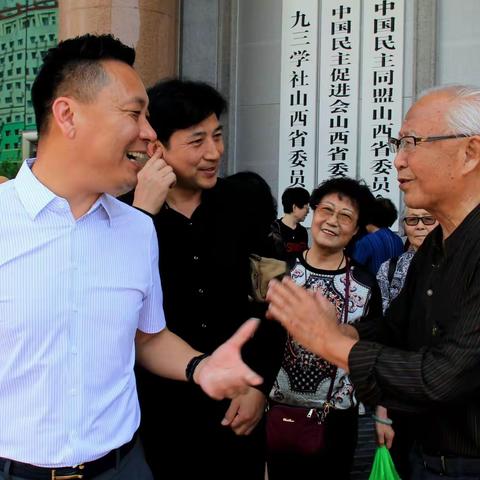老领导:您好，身体好吧！