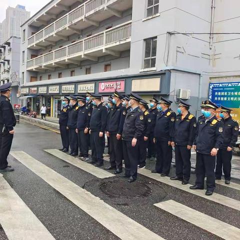 整治市容环境卫生，提升城市管理水平