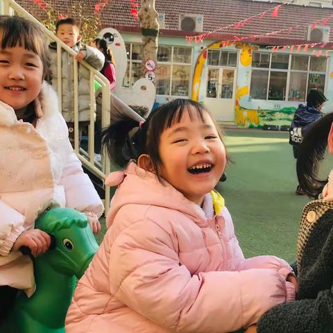 “🎈快乐手工  欢乐时光🌸”——月亮四班宝贝新学期精彩瞬间