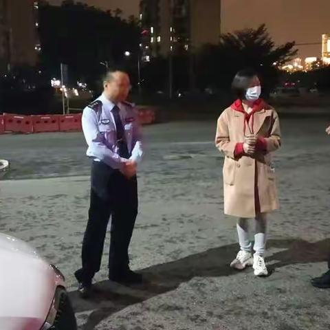 海澜社区除夕夜狠抓禁止燃放烟花爆竹巡查检查