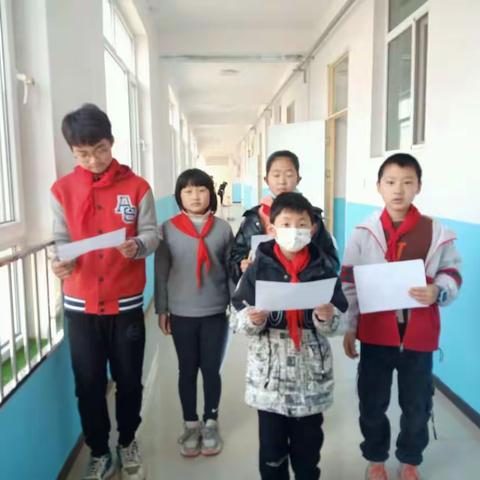 红色小分队 为你们点赞——东留小学各班中队长参与学校管理纪实