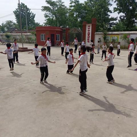 童心所向，我健康，我快乐——高丘镇史岗小学