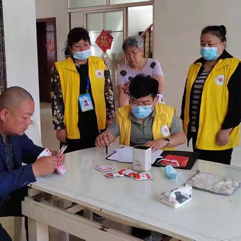 如意慈善所属新桥志愿者献爱洪某某家庭