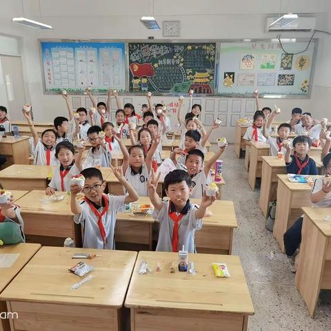 美好童年，绽放光彩——和安小学三11班庆六一活动