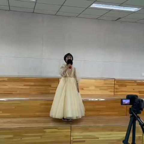 朝外来小二年级阳光小舞台展示