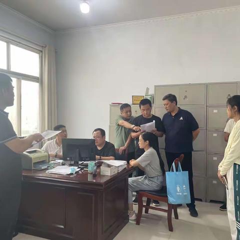 人社局社保中心学习市机关事业单位养老保险制度改革工作进展情况通报（十一）和王章臣局长批示精神