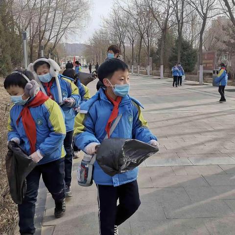 心中有雷锋，时时学雷锋 ——海勃湾区第五小学四年级七班学雷锋活动