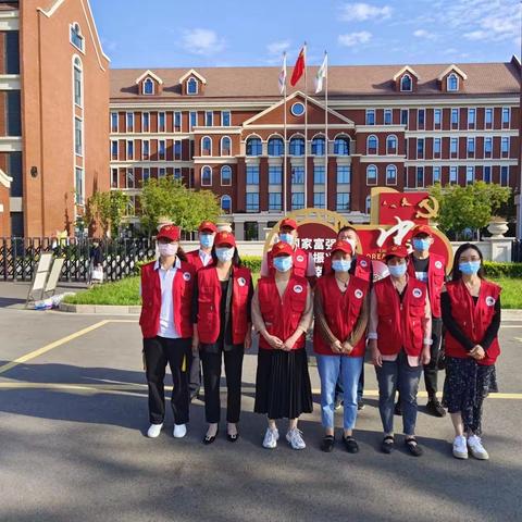 家长文明护导，共创平安校园———记三20班家长志愿者活动