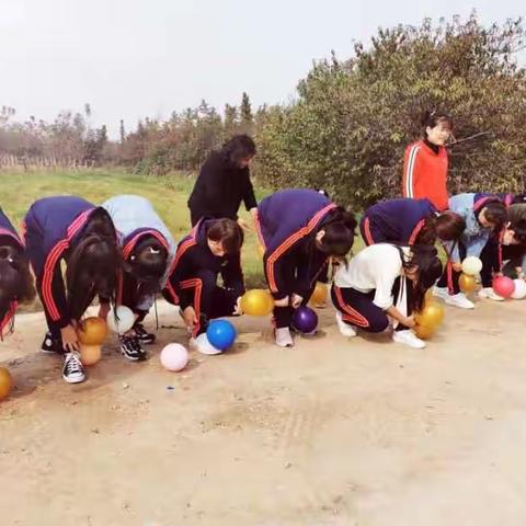 享趣味运动，做阳光教师－睿文幼儿园教师趣味运动会