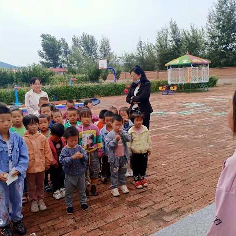 西五家幼儿园2021——2022学年度上学期学生期初汇报会