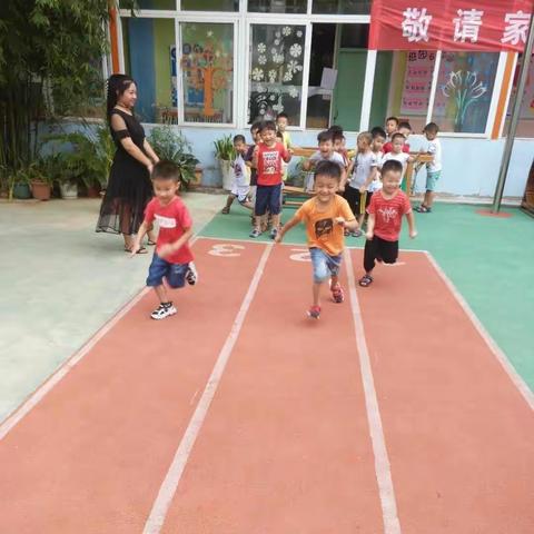 蓝蓝的天空是小鸟的家绿绿的草地是小兔的家快乐的幼儿园是小朋友们的家