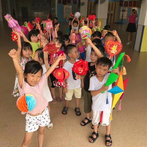 乐贝尓幼儿园启智E班欢欢乐乐过中秋