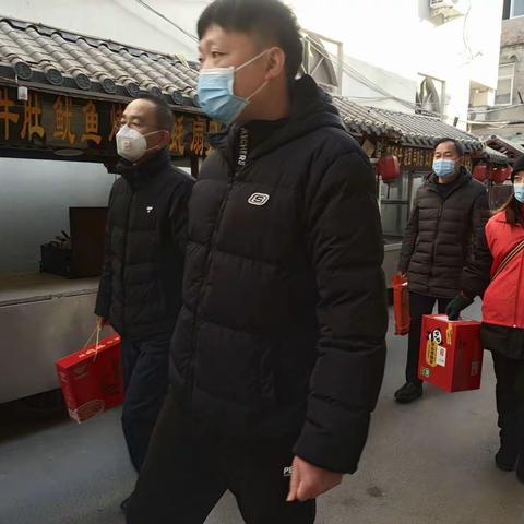 创建“五星支部”   发挥党建联建作用，     春节送温暖活动