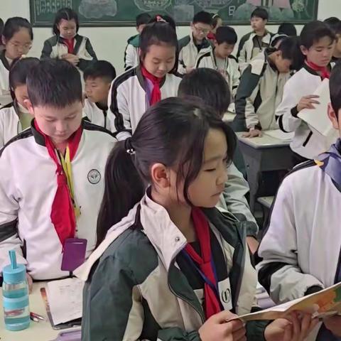 每个孩子都有一双隐形的翅膀