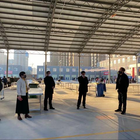 疫情防控  “疫”起坚守----高陵区总工会下沉一线助力疫情