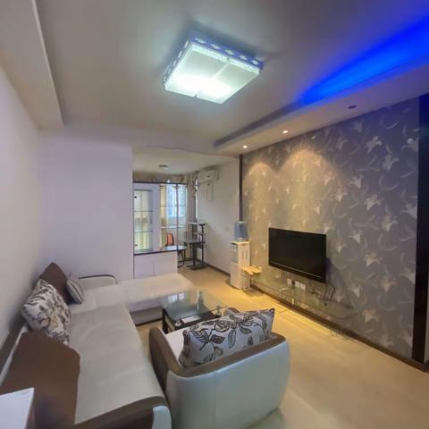 出租，森林半岛套一。2台空调。12600/年，热线63023。