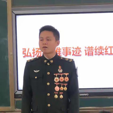 退役老兵进校园 谱续红色血脉