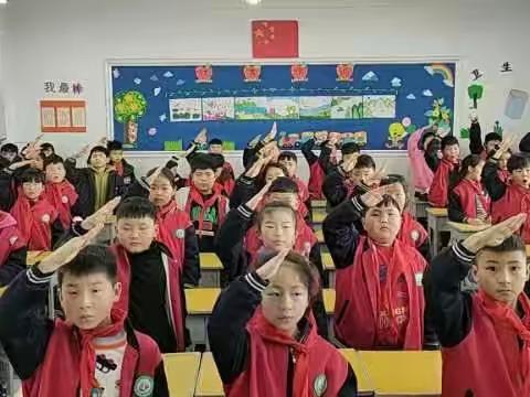 【奋飞城南】学习雷锋精神 争当时代先锋——三月文明礼貌月主题班会（一）